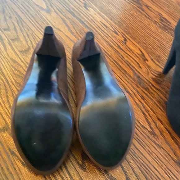 Shoes - Picture 2 of 4